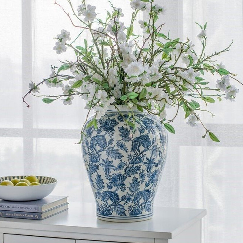 Ваза с крышкой и бело-синим цветочным узором Blue & White Ornament