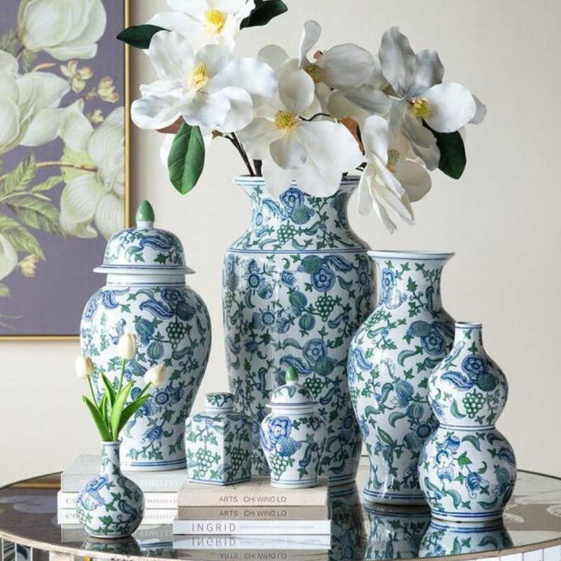 Ваза с крышкой и зелено-голубым рисунком на белом фоне 51 см Blue & White Ornament