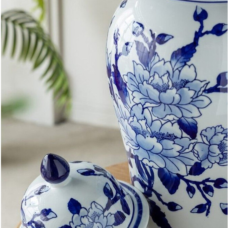 Ваза с крышкой и синим цветочным узором Blue & White Ornament