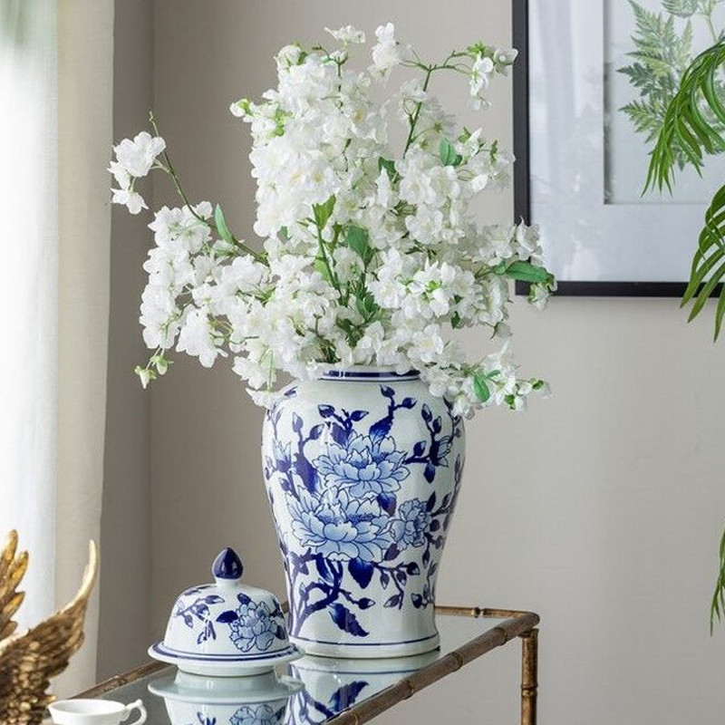 Ваза с крышкой и синим цветочным узором Blue & White Ornament