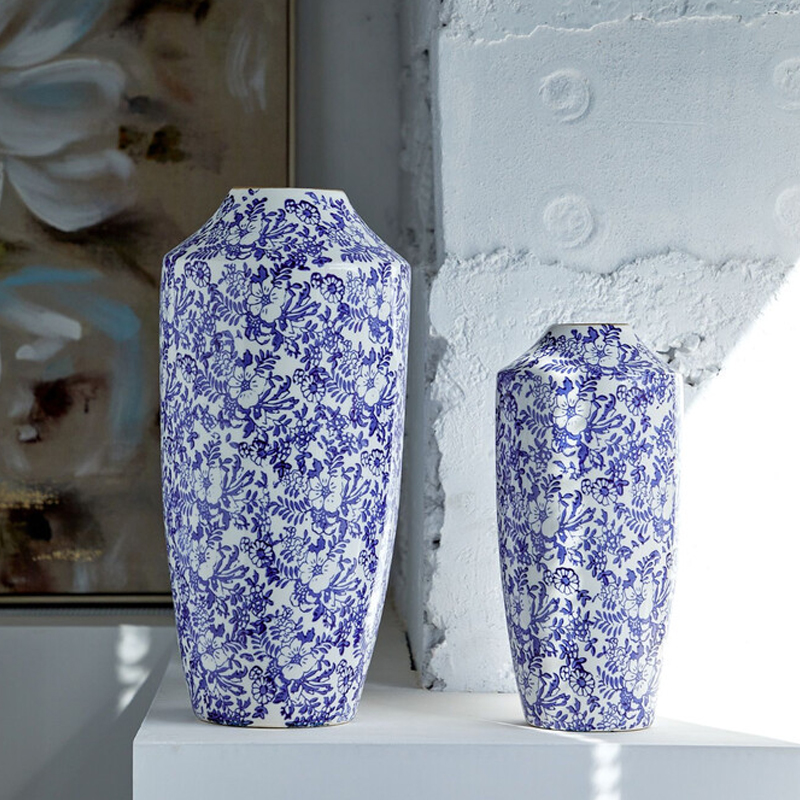 Ваза с синим цветочным узором Blue & White Ornament