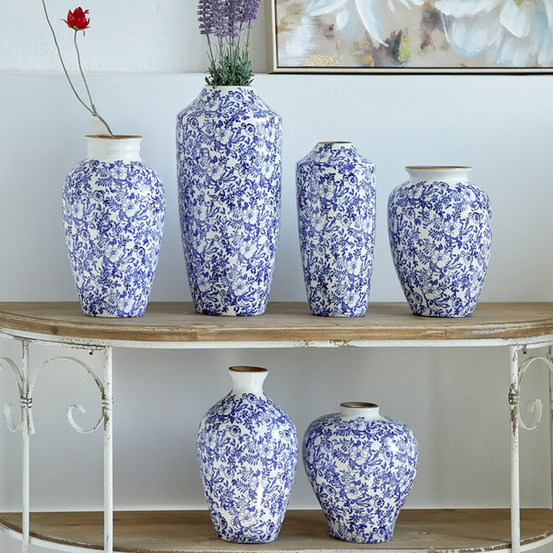 Ваза с синим цветочным узором Blue & White Ornament