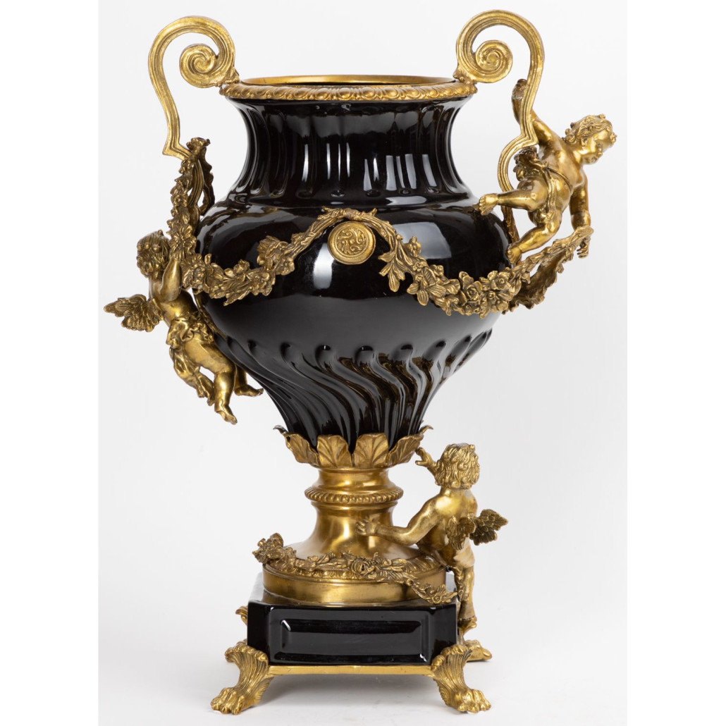 Ваза фарфоровая Black Gold