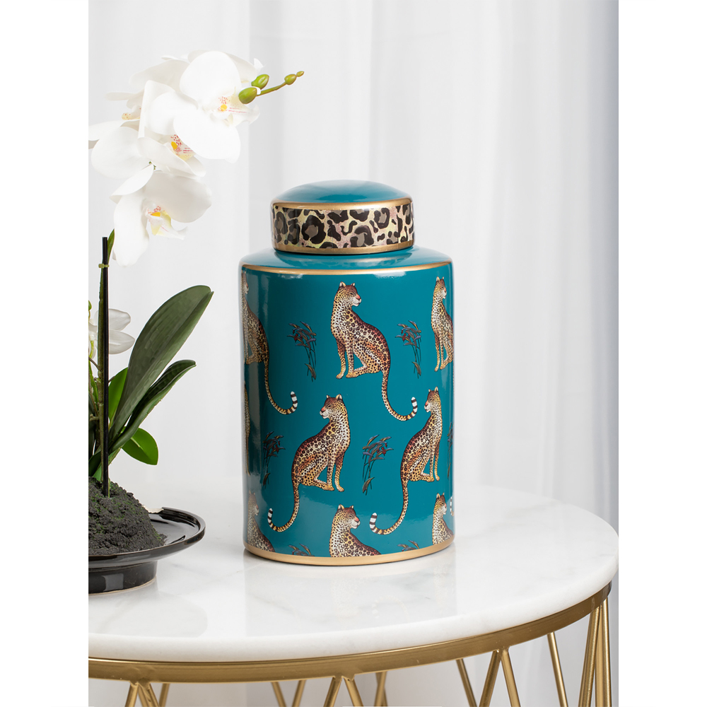 Ваза фарфоровая с крышкой Leopard Ccollection