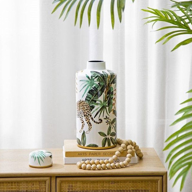 Ваза фарфоровая с ручной росписью Leopard Collection