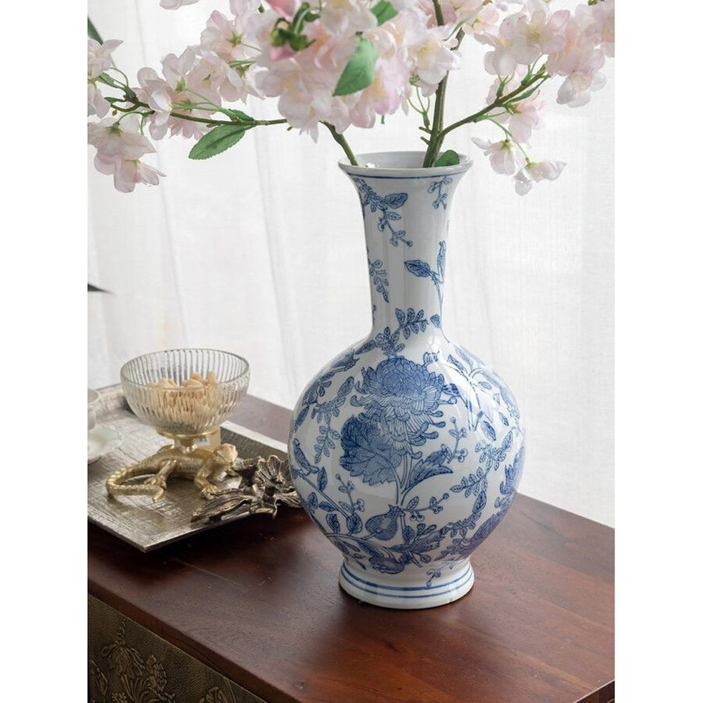 Ваза фарфоровая с синими цветочными мотивами Independence