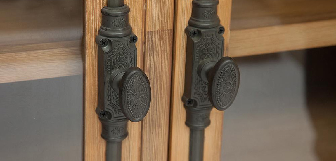 Витрина Showcase Provence Constantine small