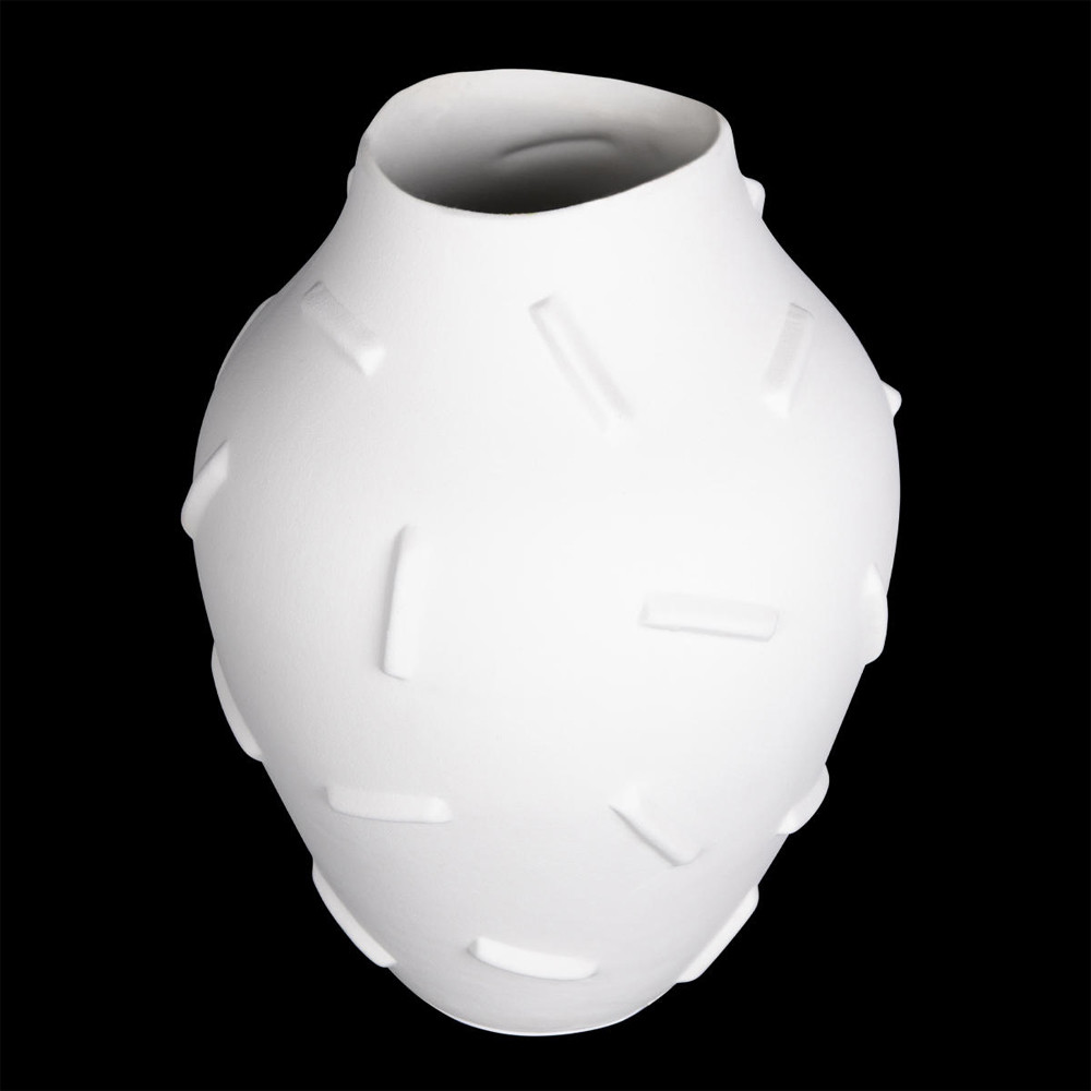 Декоративная ваза белая керамическая с абстрактным объемным декором Molecule Collection