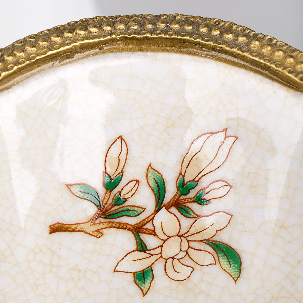 Декоративная ваза из фарфора с бронзовыми вставками Eden Garden