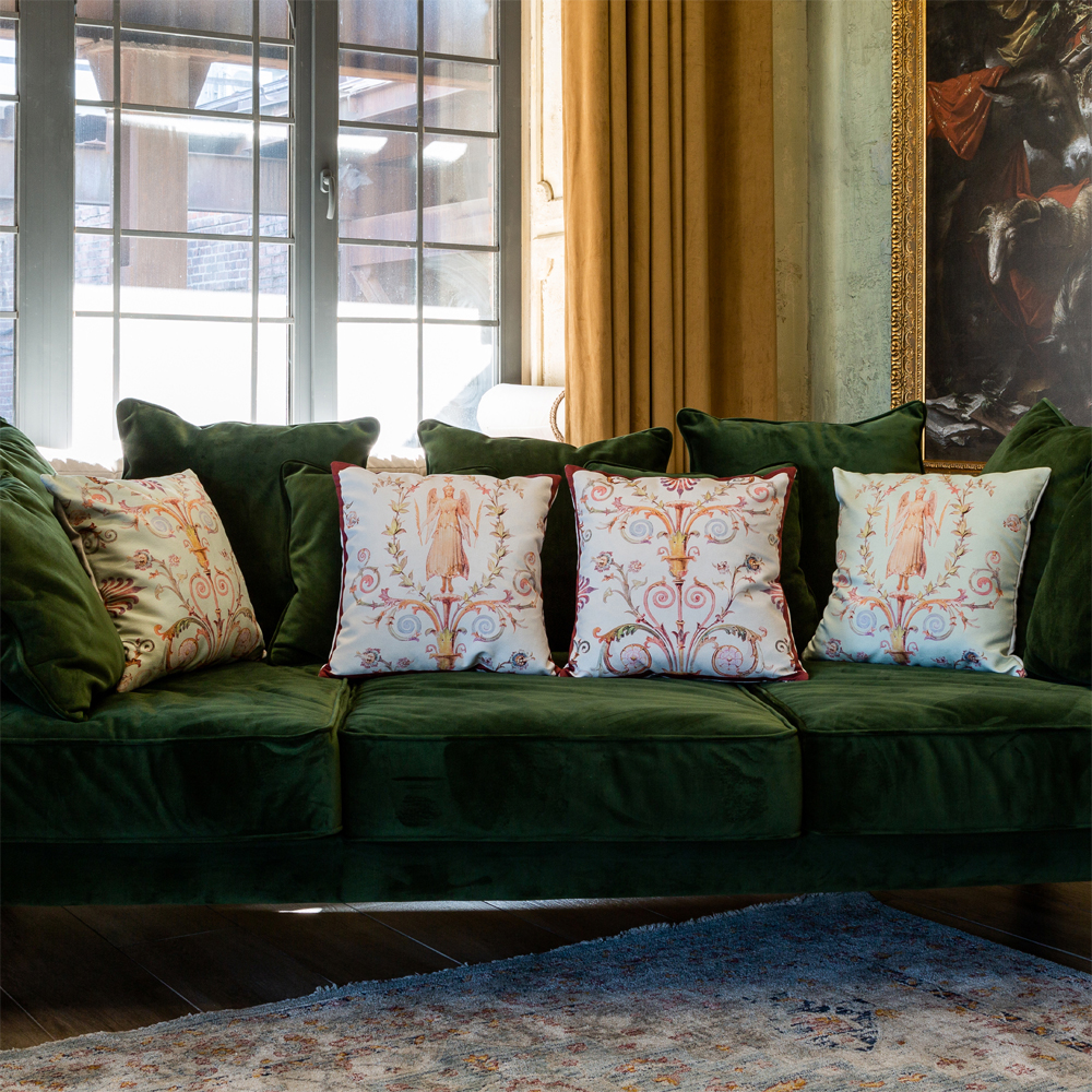 Декоративная подушка светло-зеленая с растительным орнаментом Raffael Angel Green Cushion
