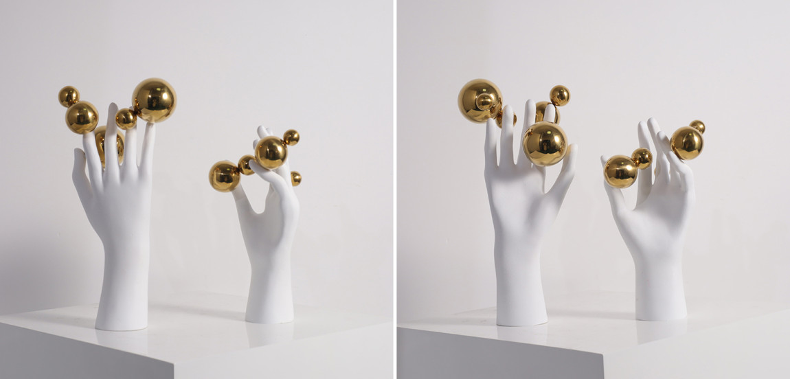 Декоративная статуэтка Hand with Spheres Statuette