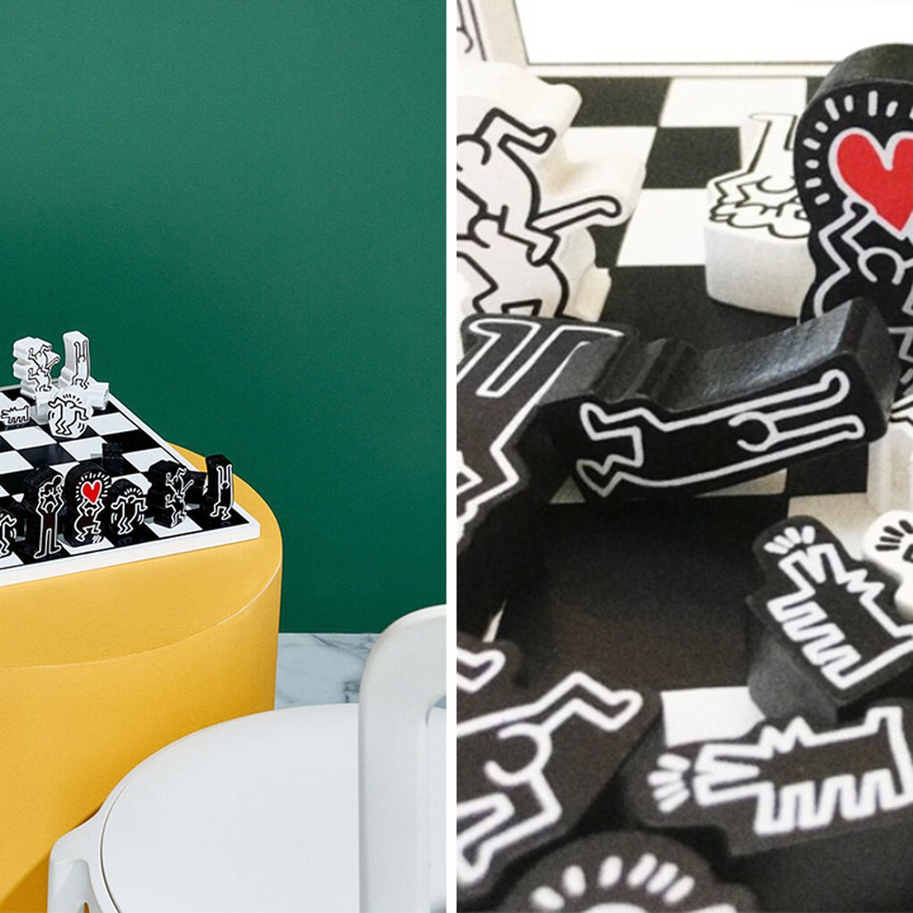 Деревянный шахматный набор Keith Haring Chess Set