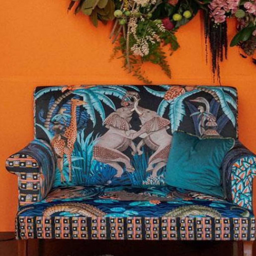 Диван Ardmore Design Sabie Sofa in Tanzanite Синий Тропический Орнамент