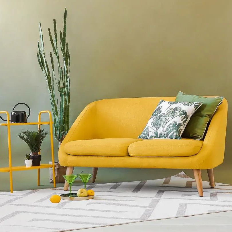 Диван Two seats are yellow