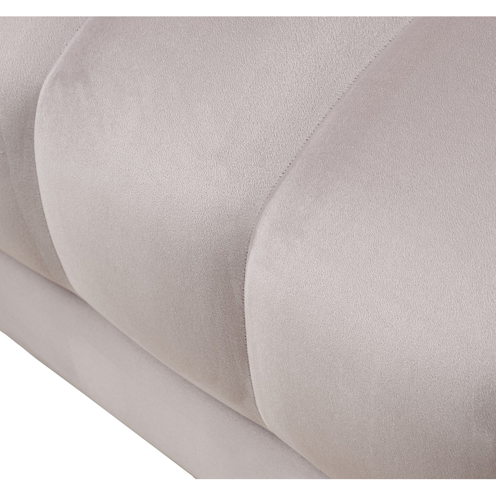 Диван двухместный велюровый бежевый Facilities Status