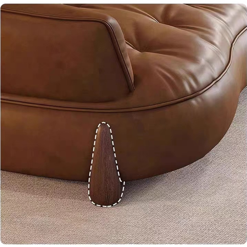 Диван двухместный кожаный с каркасом из массива дерева Medieval Furniture