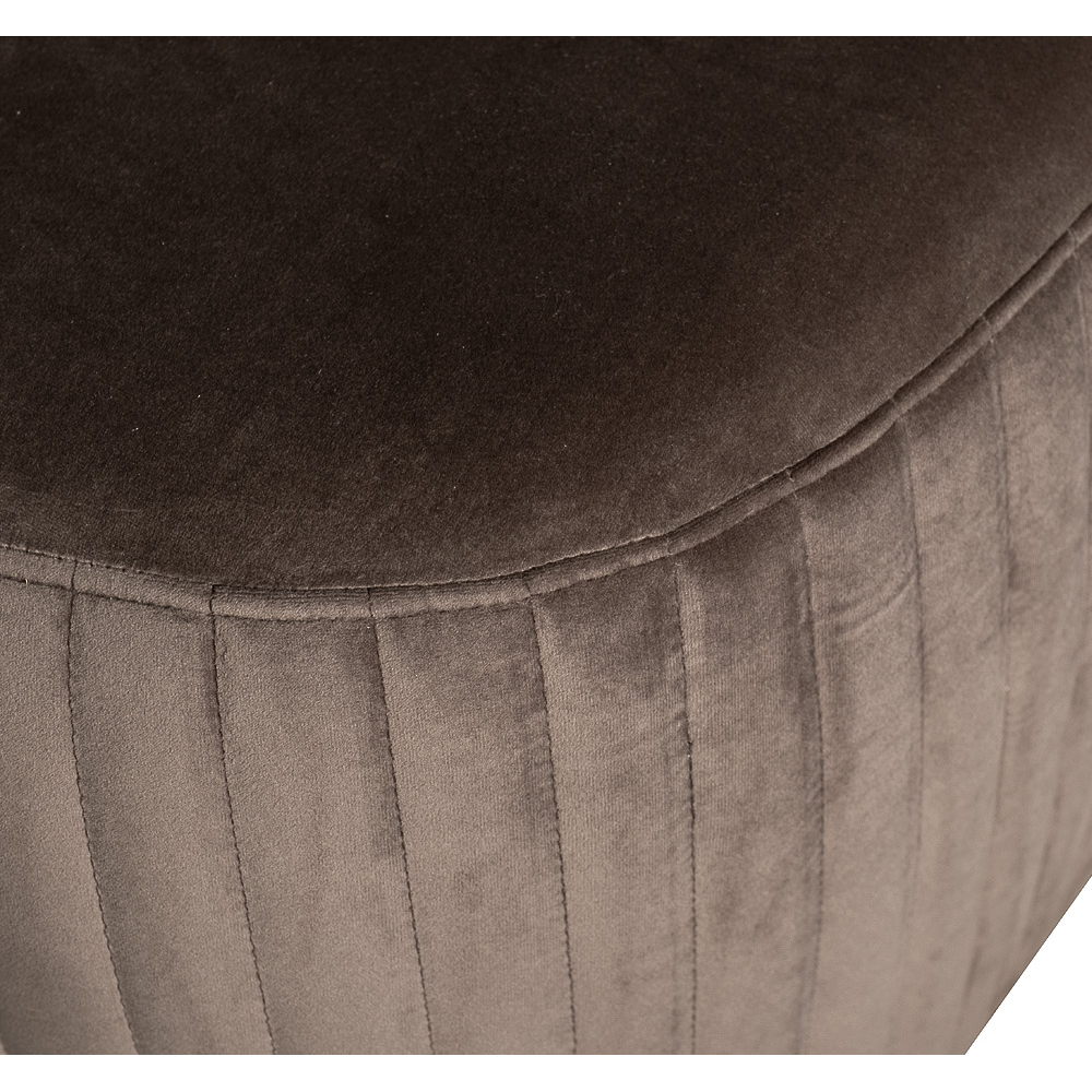 Диван двухместный коричневый Clarisse