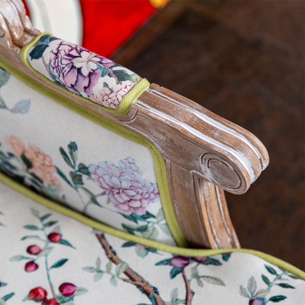 Диван из натурального бука бежевый с изображением птиц и цветов Beige Green Chinoiserie Garden Sofa