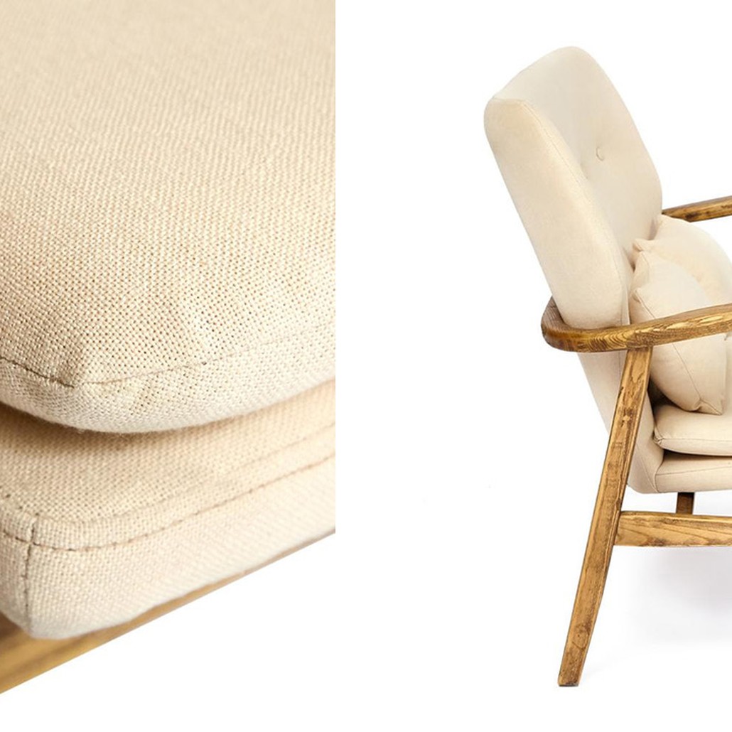 Диван с каркасом из массива дерева Makeshift sofa beige