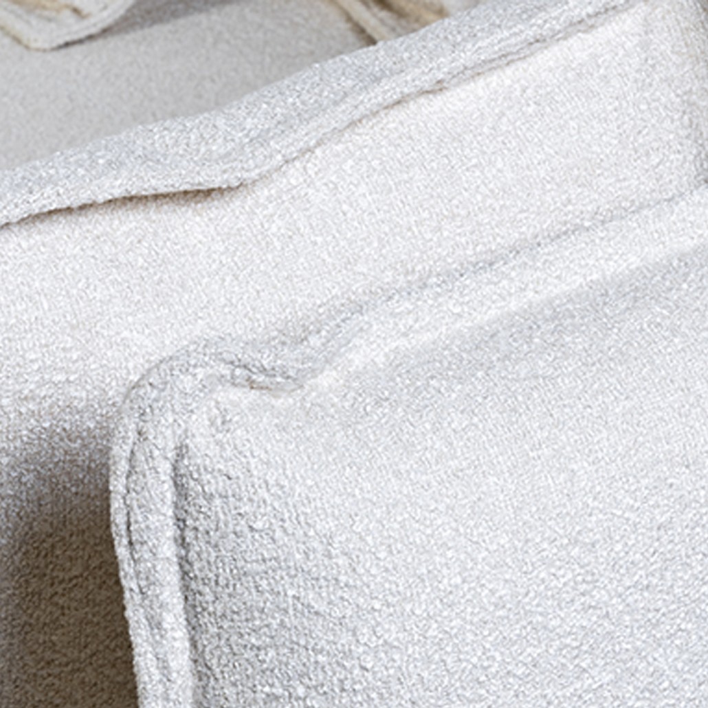 Диван с обивкой из ткани букле Salman Boucle White Sofa Белый