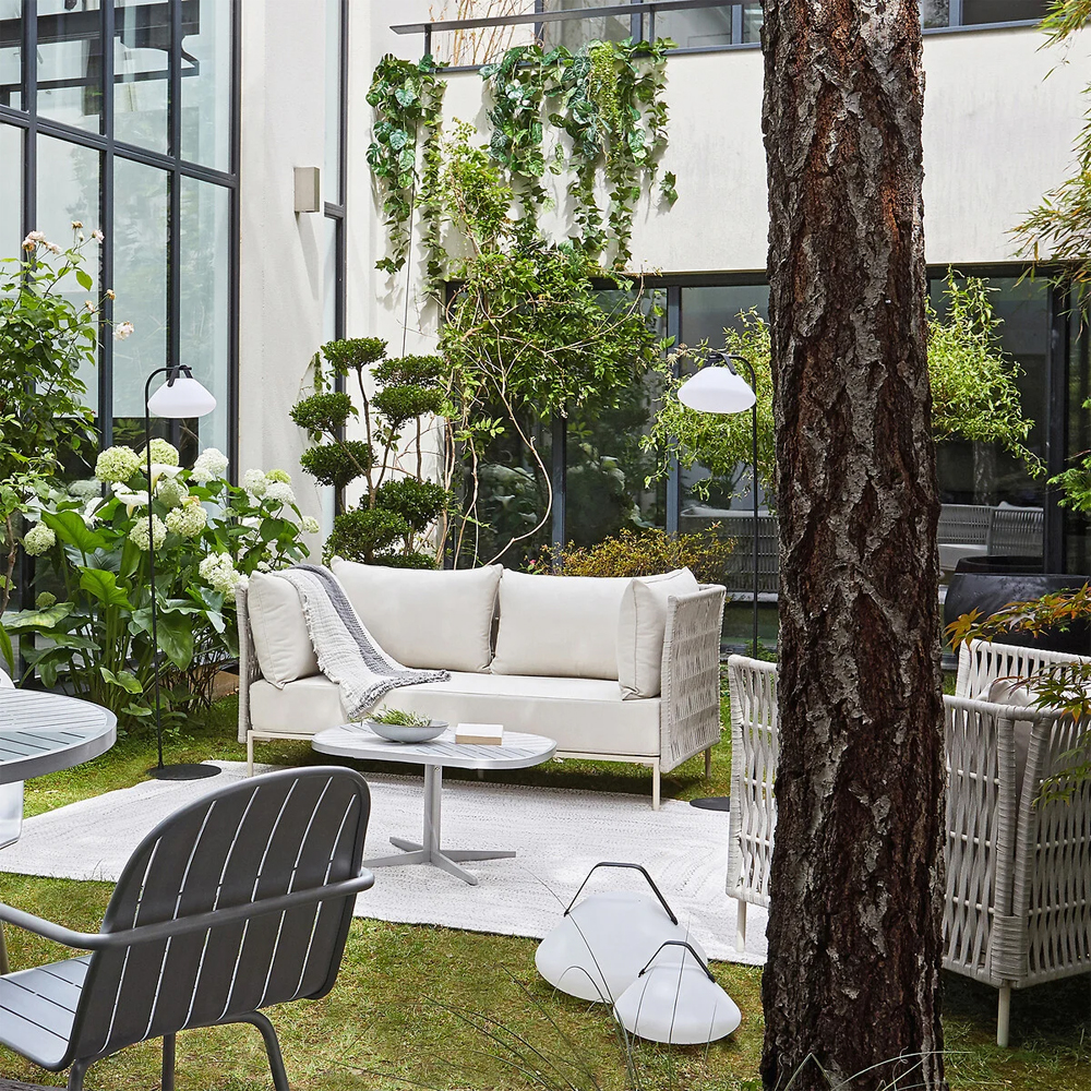 Диван садовый с плетеными ремешками и спинкой  Kleo