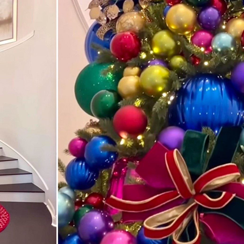 Дизайнерская Елка с Разноцветными шарами Christmas tree colorful balls