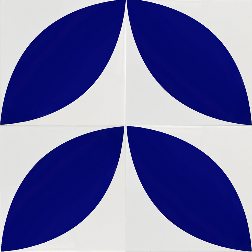 Дизайнерская плитка с узором Лепесток