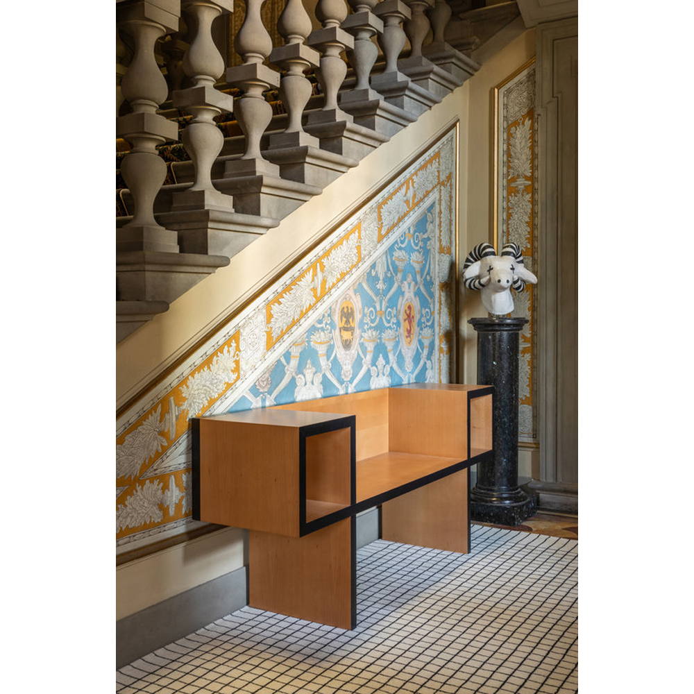 Дизайнерская скамейка Canton Beech and Black Bench