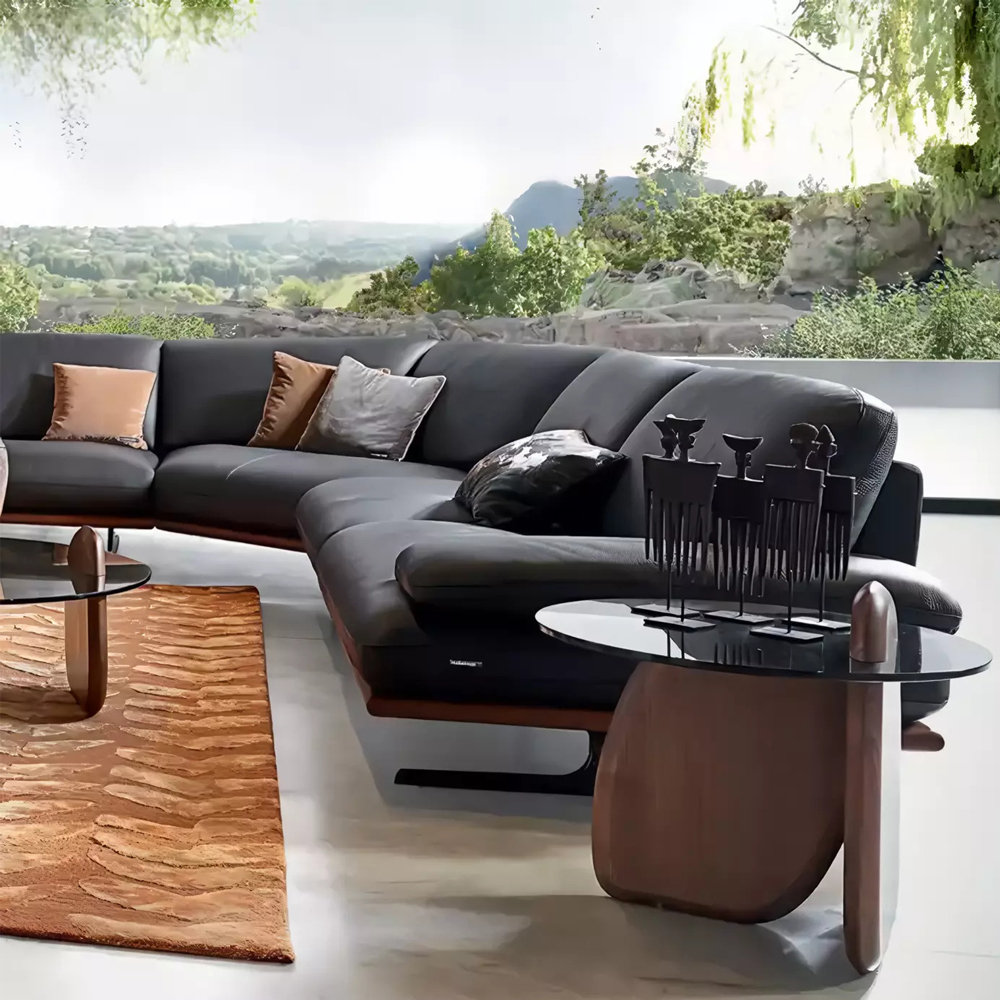 Дизайнерский журнальный стол c круглой столешницей на фигурном основании Usake