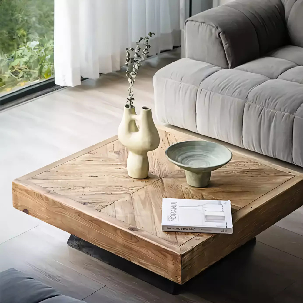 Дизайнерский журнальный стол квадратный с черным трапециевидным основанием Wokab