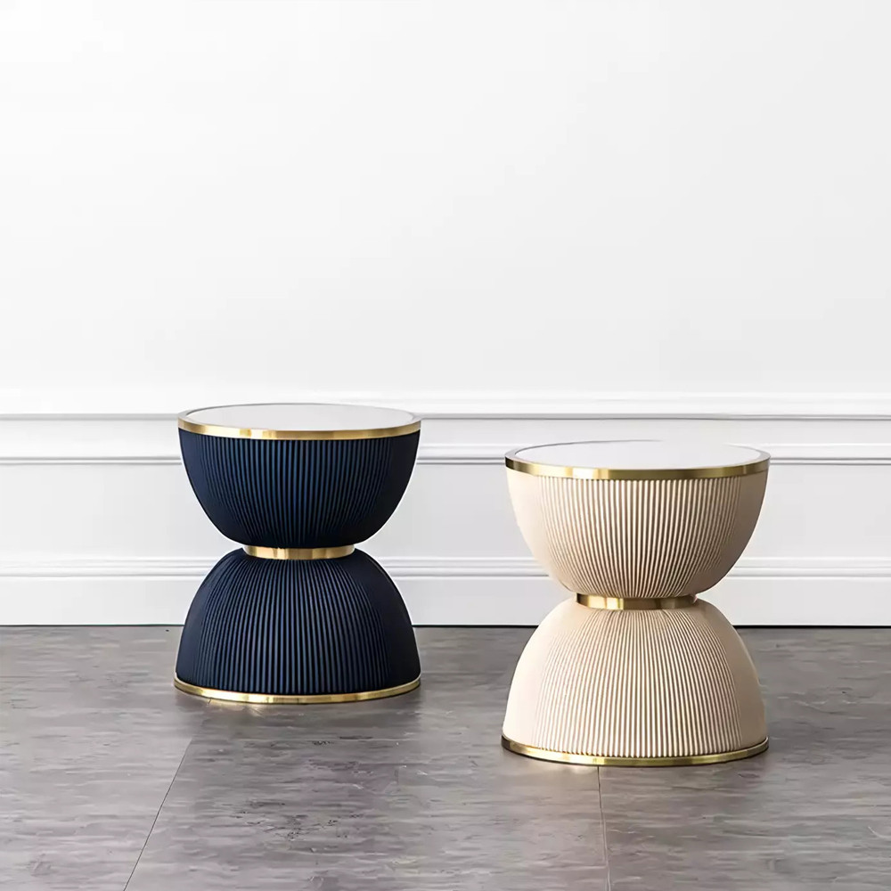 Дизайнерский журнальный стол фактурный с круглой белой столешницей Luler