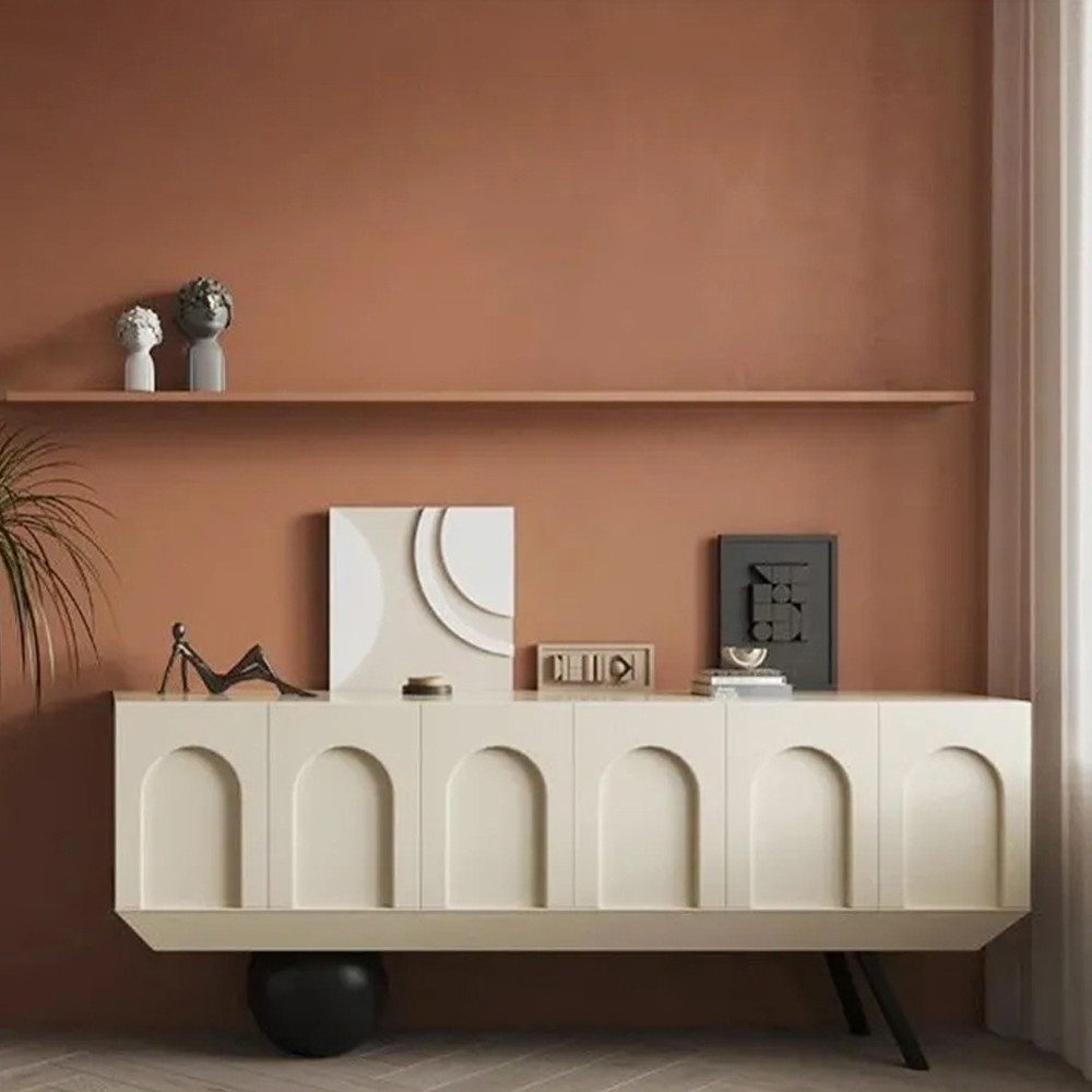 Дизайнерский комод с фактурным фасадом и чёрной ножкой в форме шара Samanta