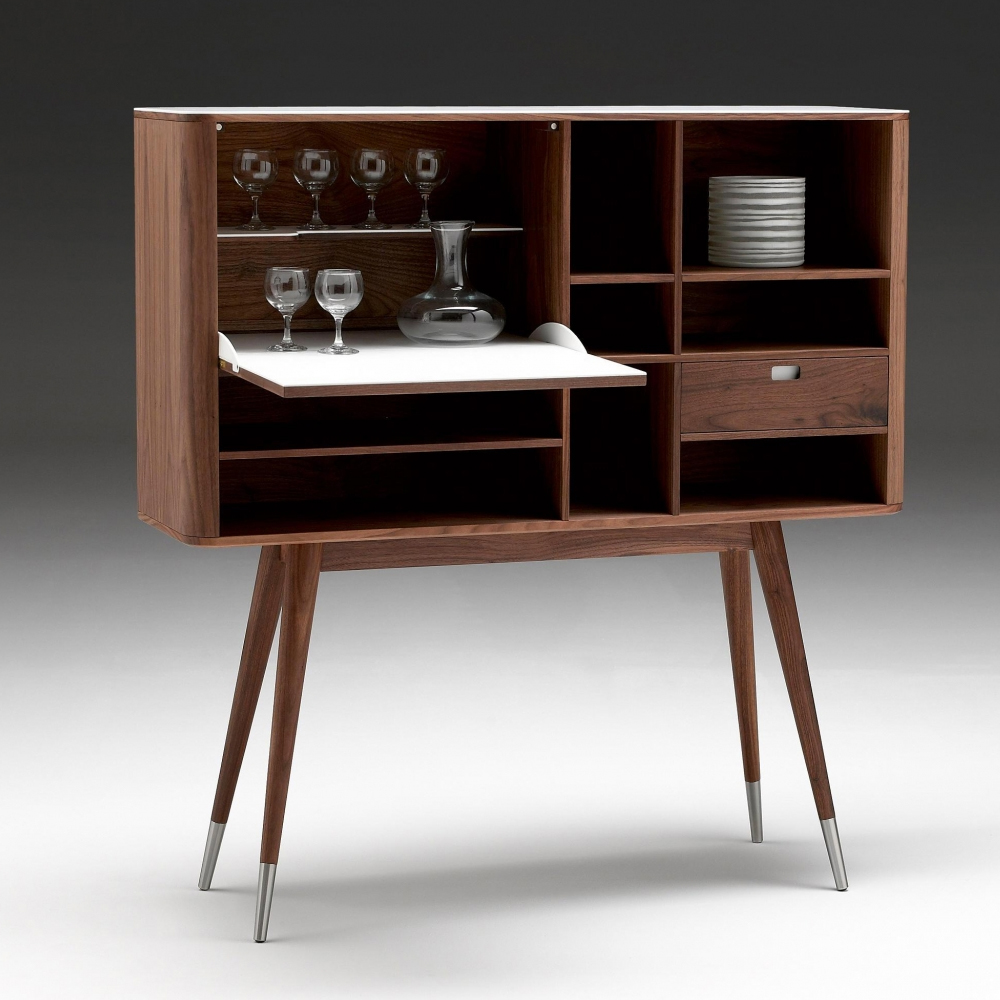 Дизайнерский комод-буфет на высоких ножках с выдвижными ящиками и открытыми полками Joshar