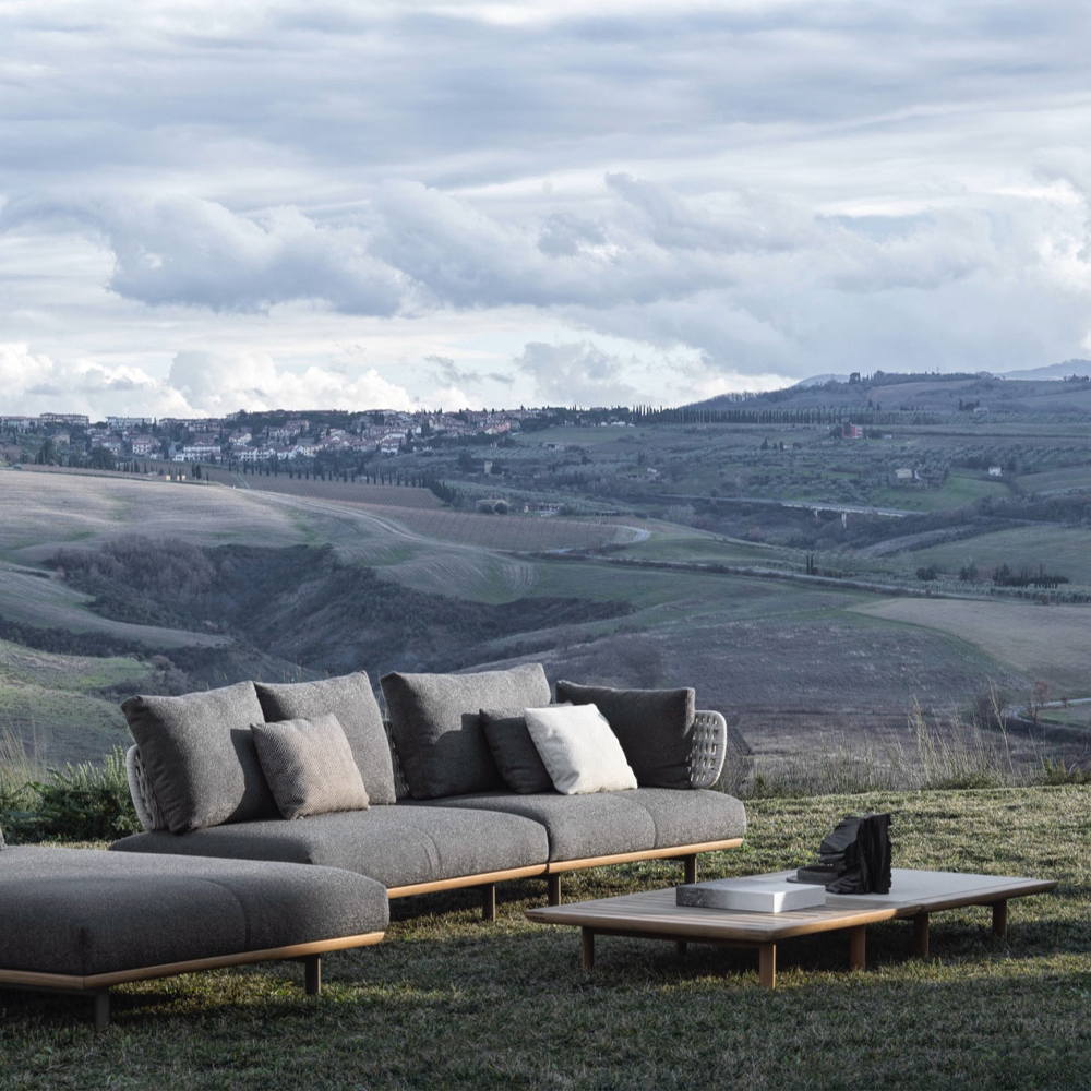 Дизайнерский кофейный стол из дерева с керамической столешницей уличный SWAY Coffee Table