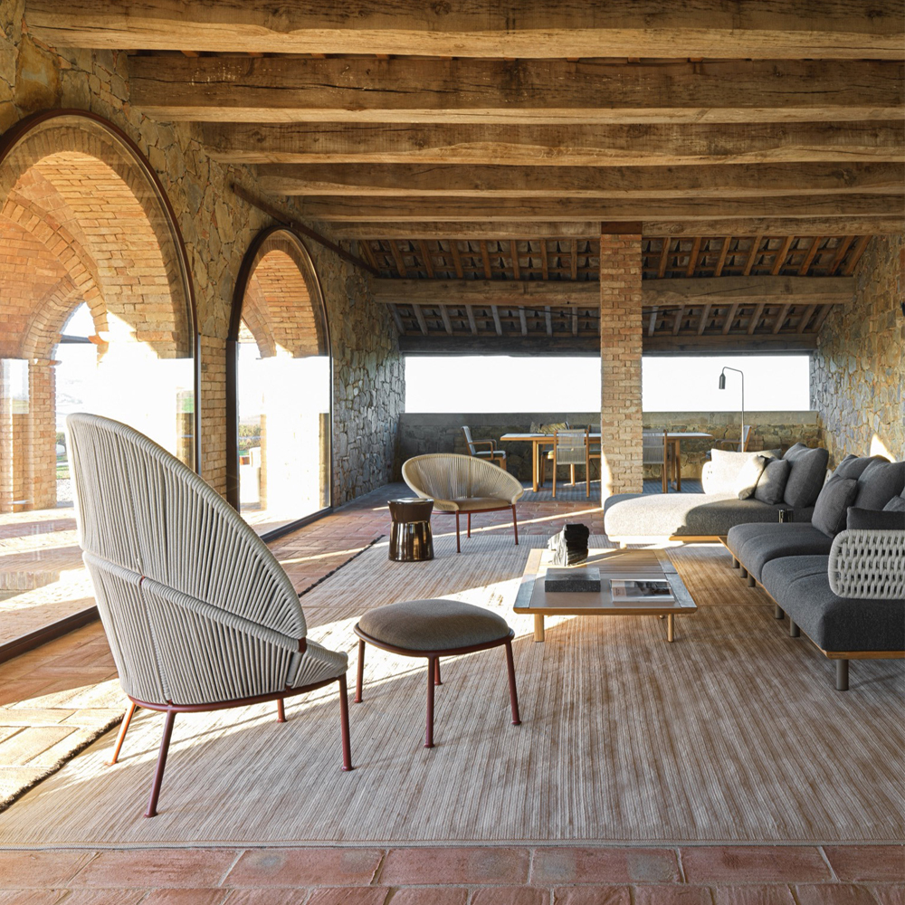 Дизайнерский кофейный стол из дерева с керамической столешницей уличный SWAY Coffee Table