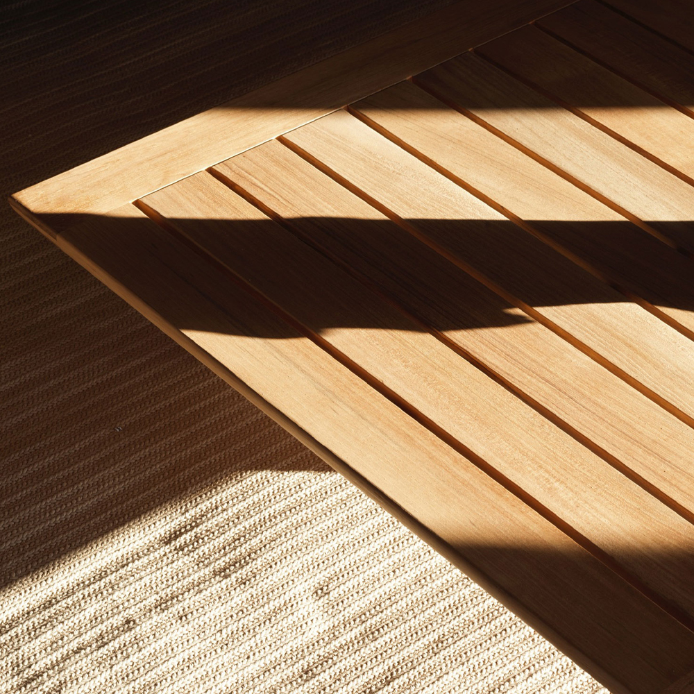 Дизайнерский кофейный стол из дерева с керамической столешницей уличный SWAY Coffee Table