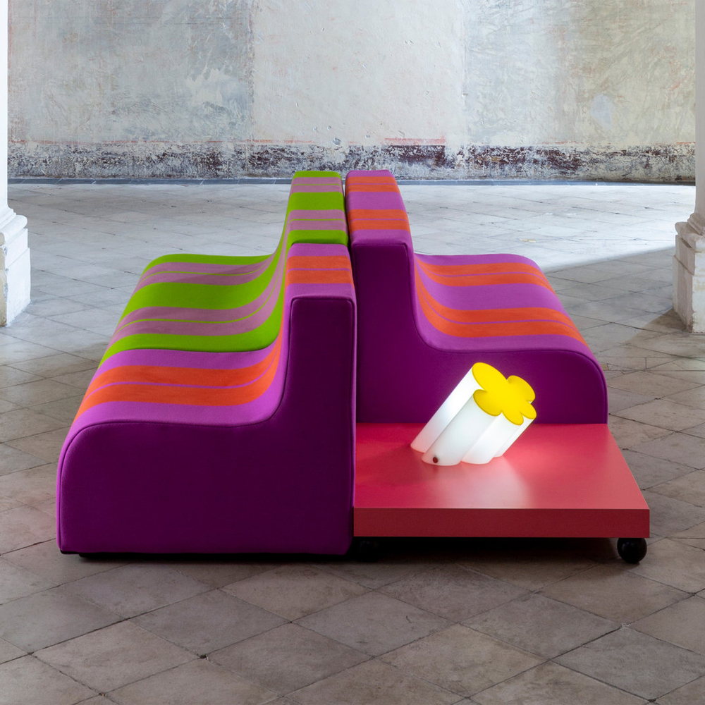 Дизайнерский кофейный стол на круглых ножках Poltronova T02 Pink Coffee Table
