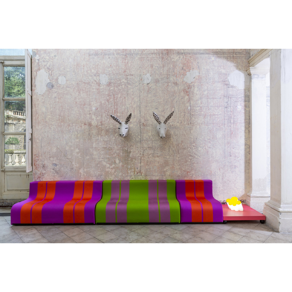Дизайнерский кофейный стол на круглых ножках Poltronova T02 Pink Coffee Table