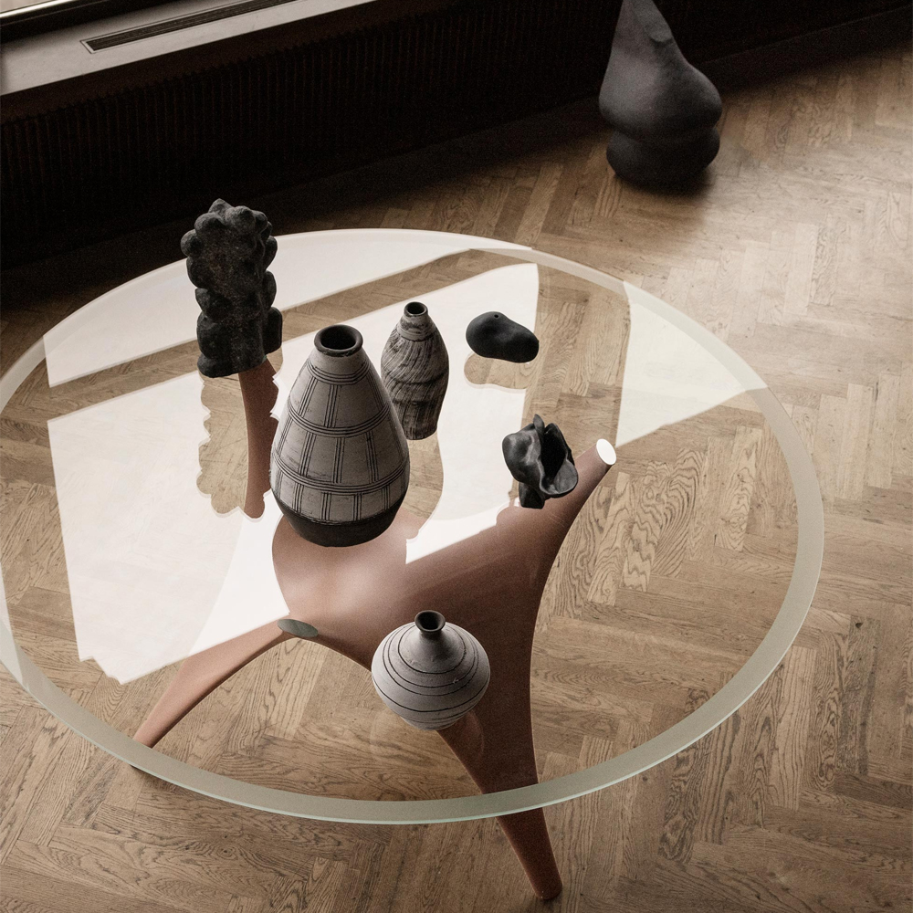 Дизайнерский круглый обеденный стол стеклянный с фигурным подстольем из цемента ARC Dining Table