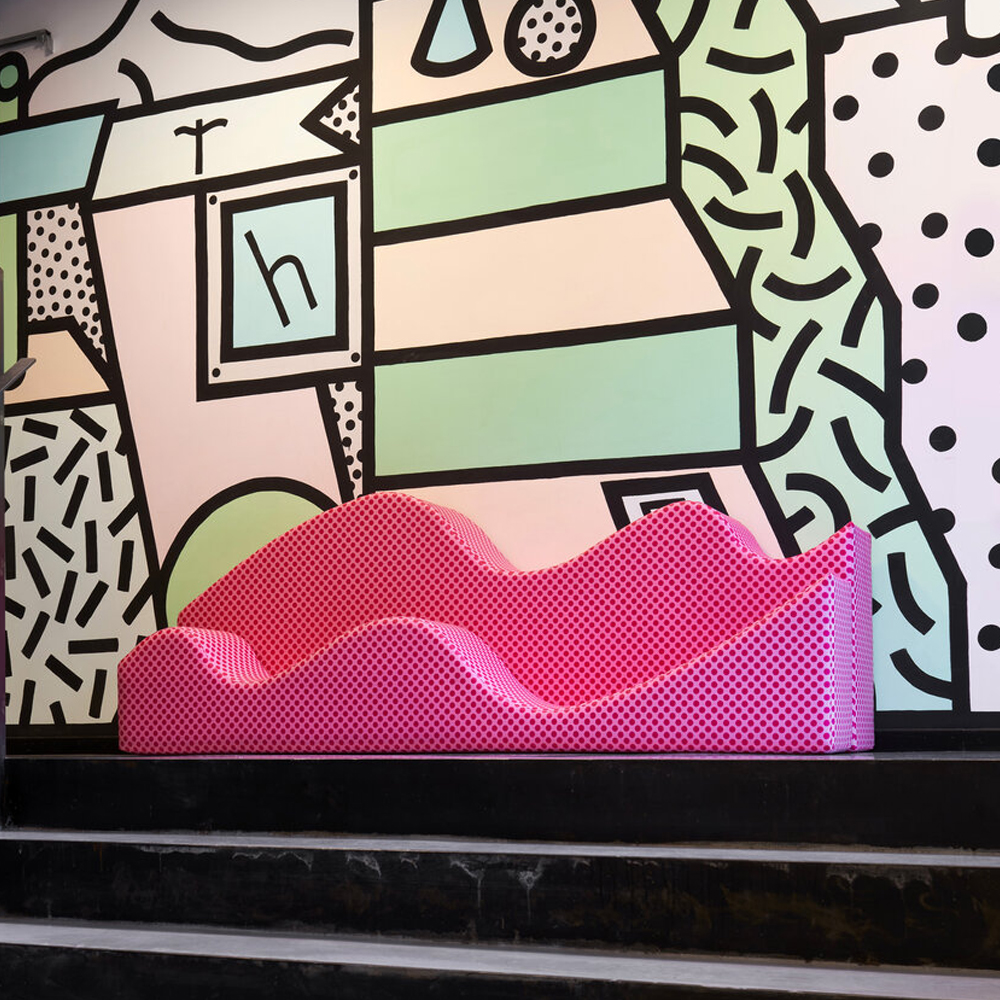 Дизайнерский модульный диван волнистой формы с цветным принтом Poltronova Superonda Sofa