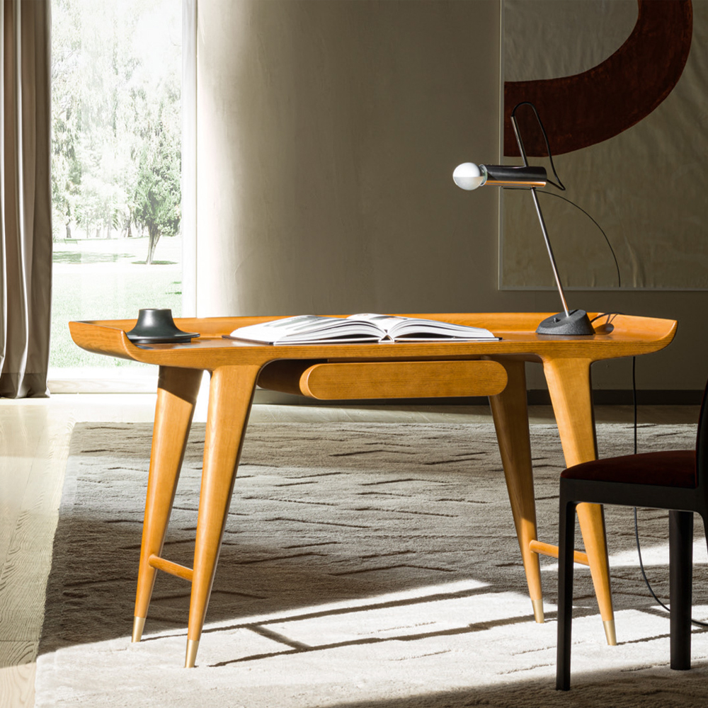 Дизайнерский рабочий стол из массива дерева Gio Ponti D.847.1 Writing Desk