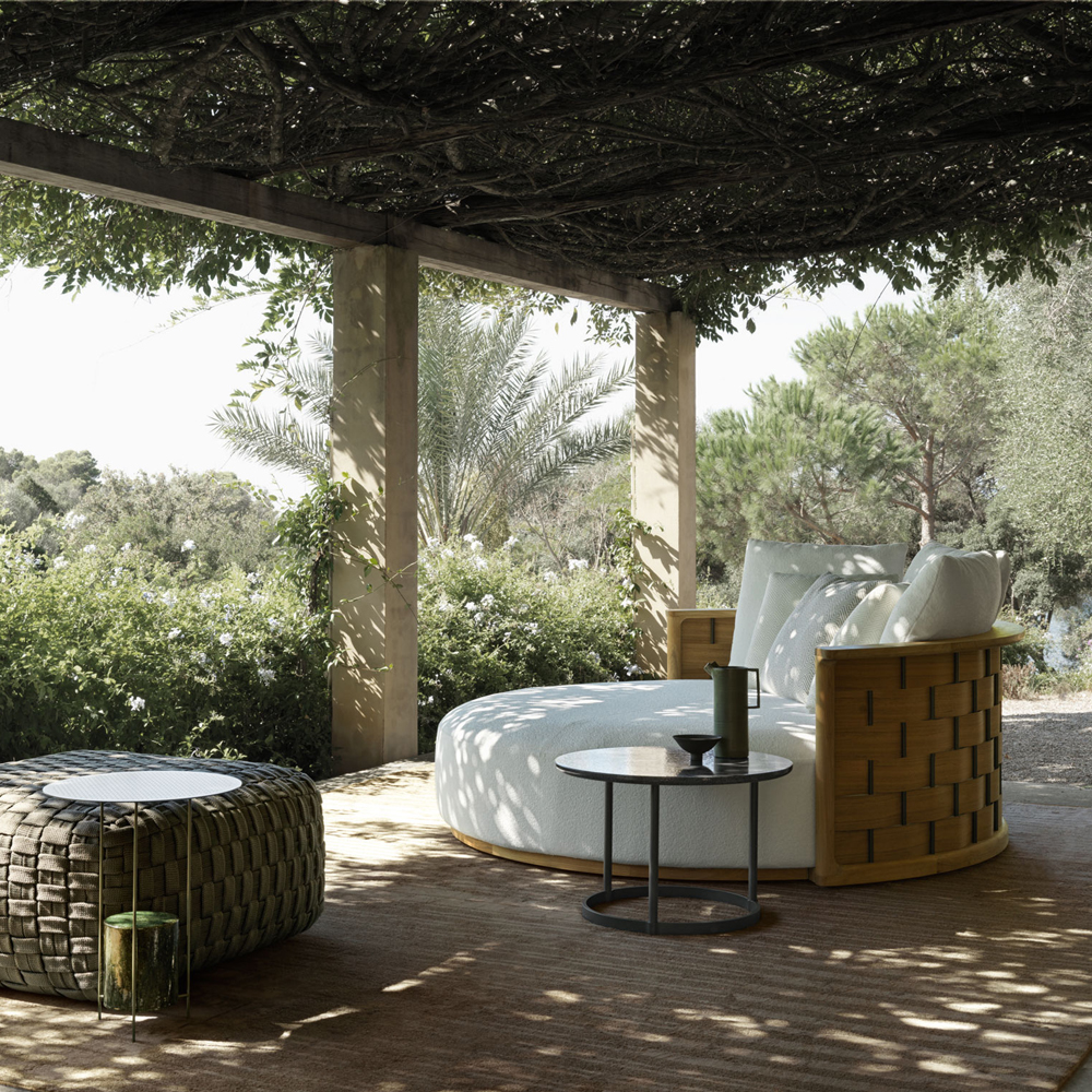 Дизайнерский уличный диван из массива дерева с плетеной спинкой PALINFRASCA Sofa