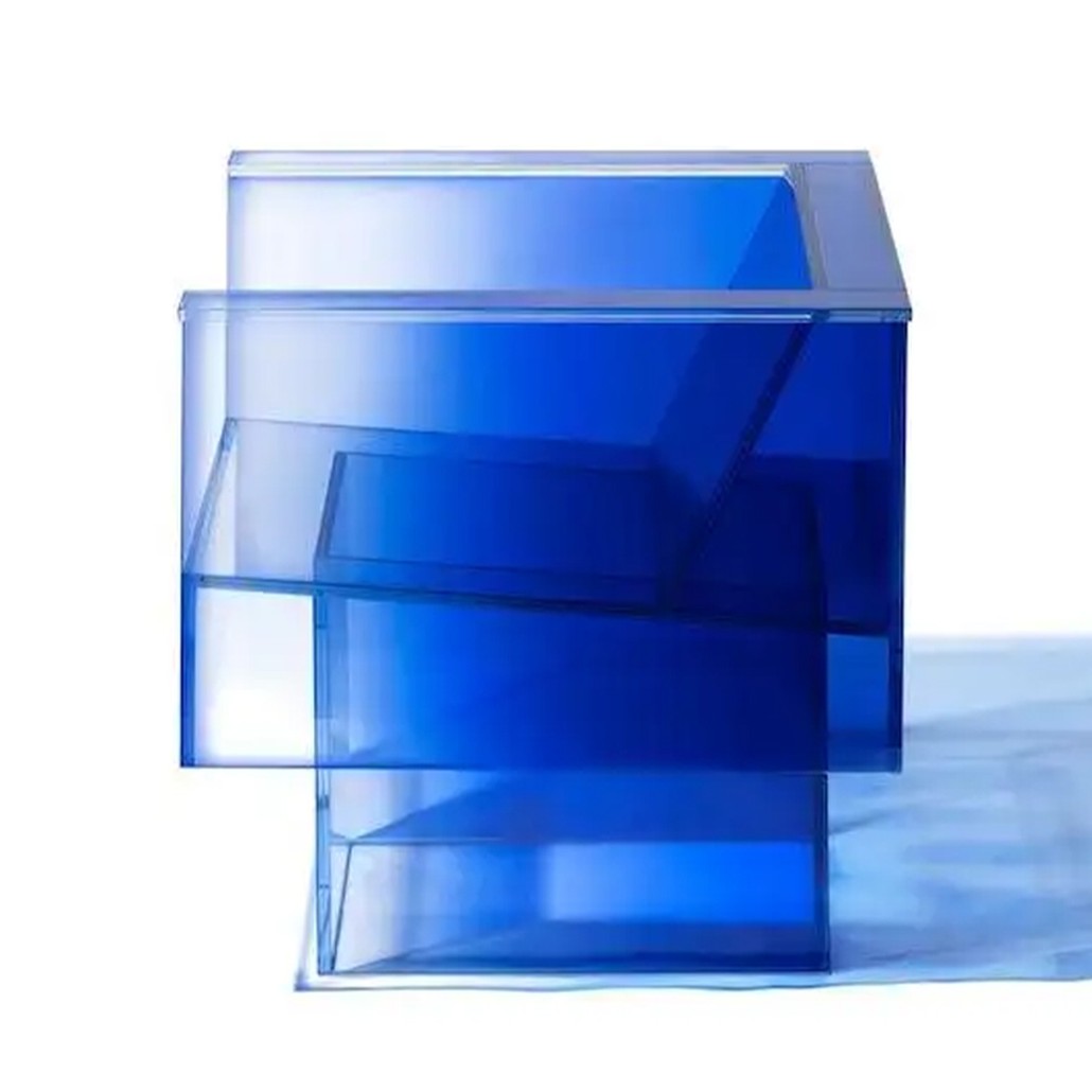 Дизайнерское Кресло Null Blue Glass Clear Armchair by Studio Buzao