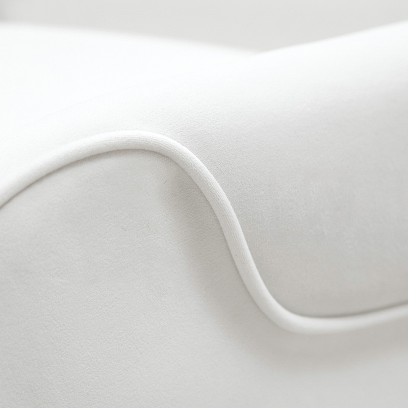 Дизайнерское кресло белое в мягкой велюровой обивке Granger Armchair White