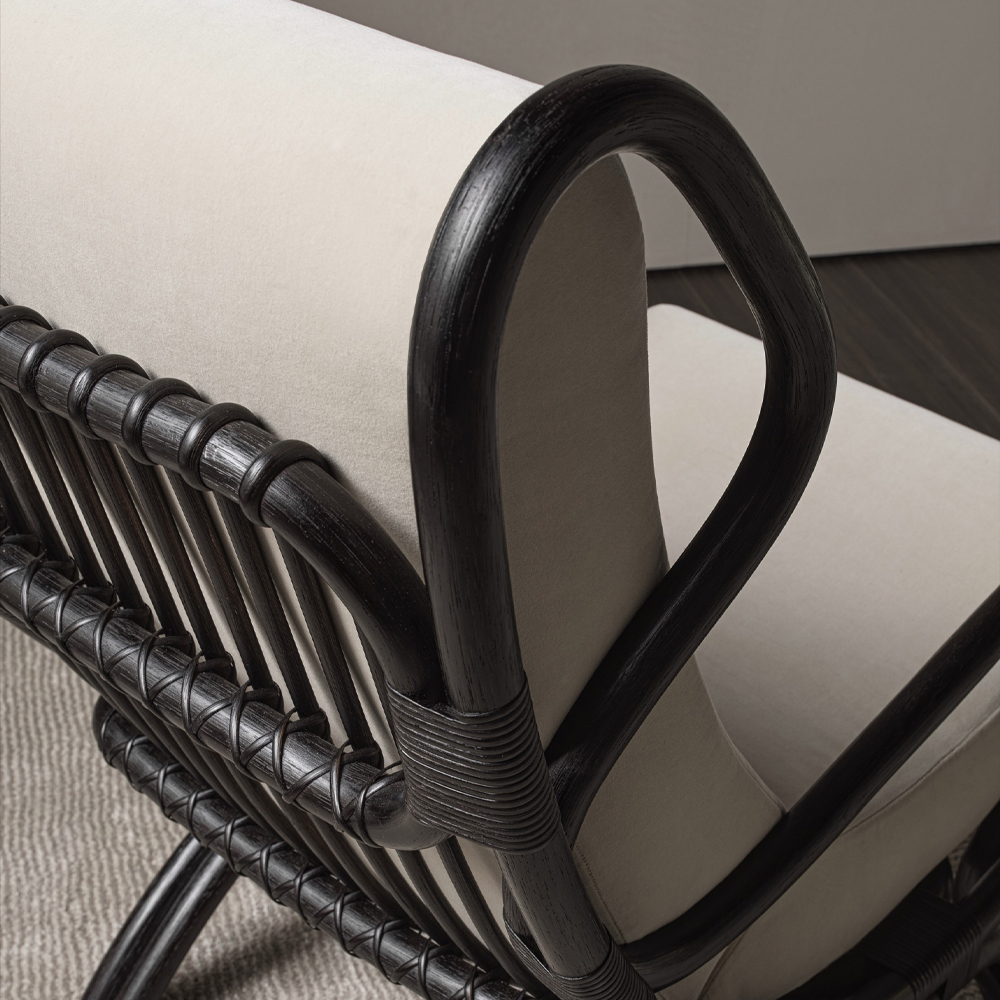 Дизайнерское кресло из ротанга Gio Ponti CONTINUUM D.163.7 BY BONACINA 1889 Armchair