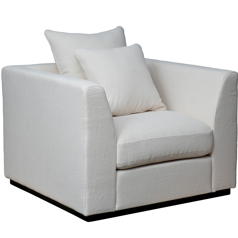 Дизайнерское кресло мягкое с обивкой из рогожки кремового цвета Decoration of Everything