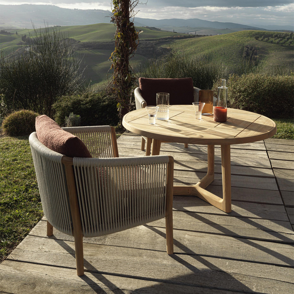 Дизайнерское уличное кресло из массива дерева с веревочной спинкой BOBOLI Armchair