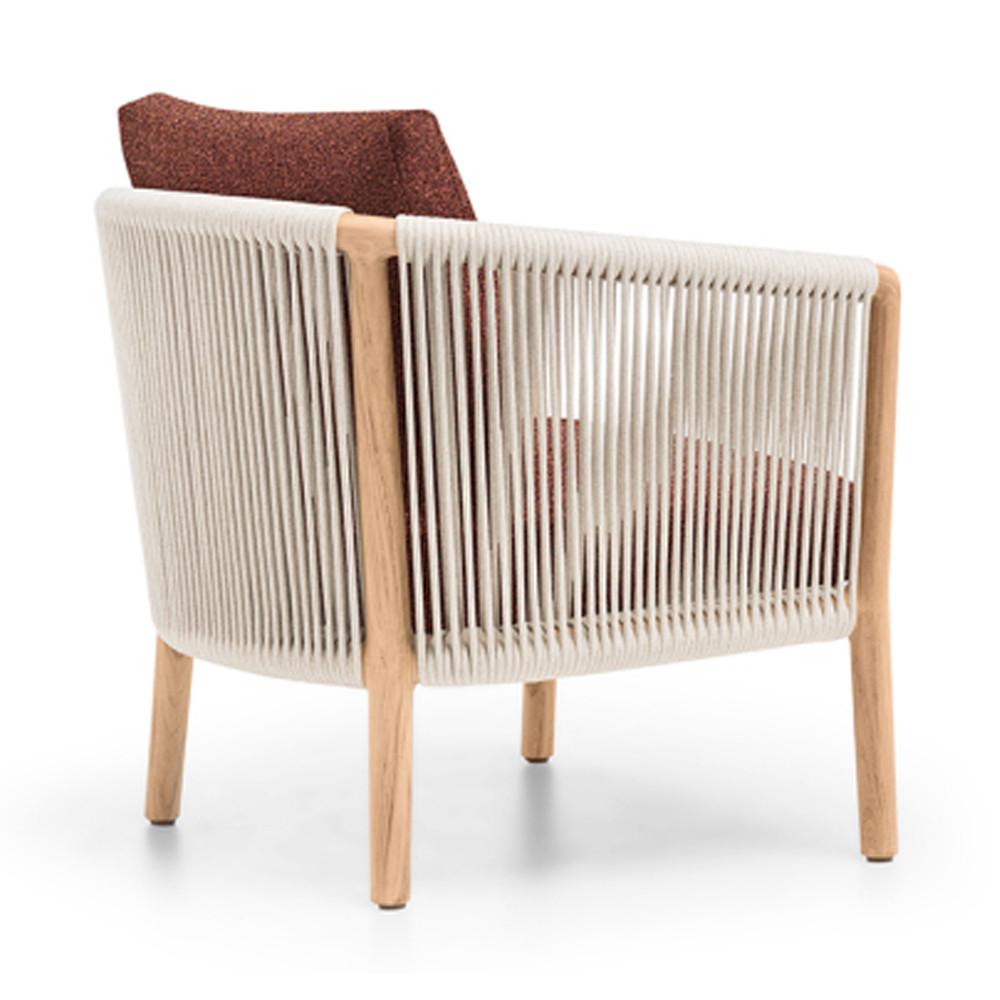 Дизайнерское уличное кресло из массива дерева с веревочной спинкой BOBOLI Armchair