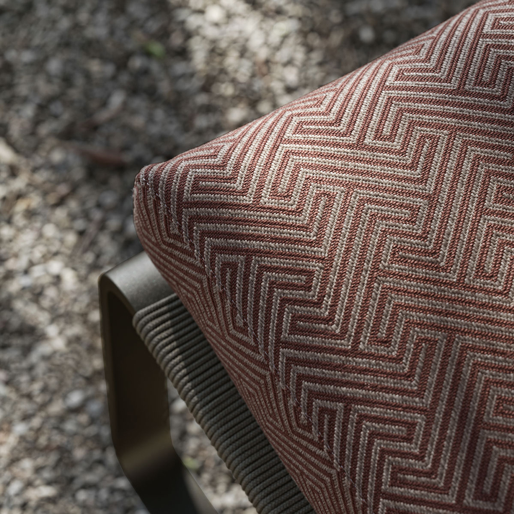 Дизайнерское уличное кресло на металлическом каркасе PHOENIX Armchair