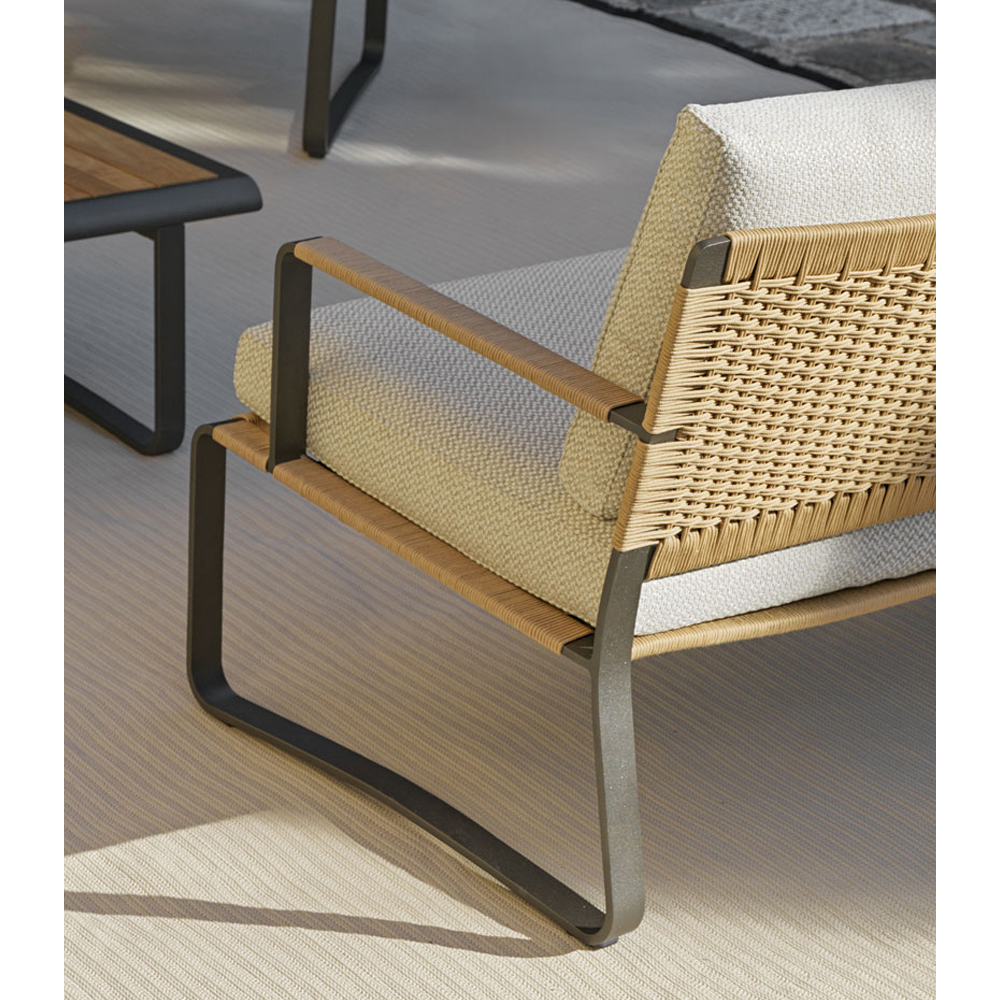 Дизайнерское уличное кресло на металлическом каркасе PHOENIX Armchair